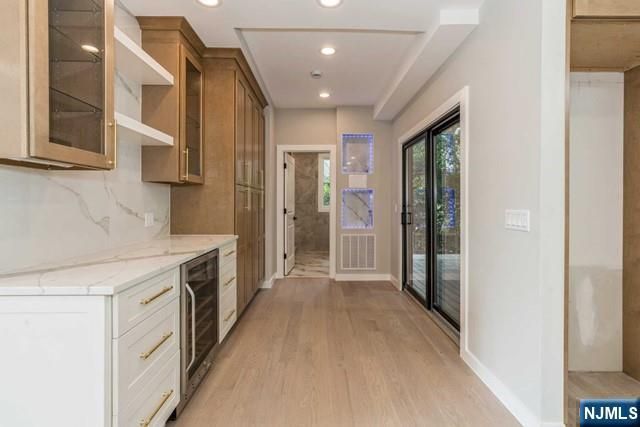 66 E Gramercy Place, Glen Rock, NJ 07452