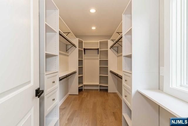 66 E Gramercy Place, Glen Rock, NJ 07452