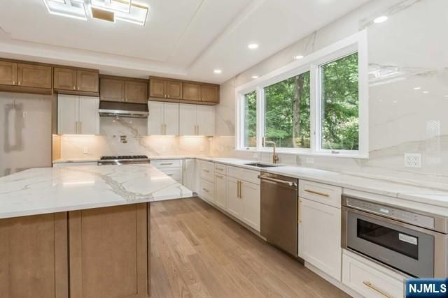 66 E Gramercy Place, Glen Rock, NJ 07452