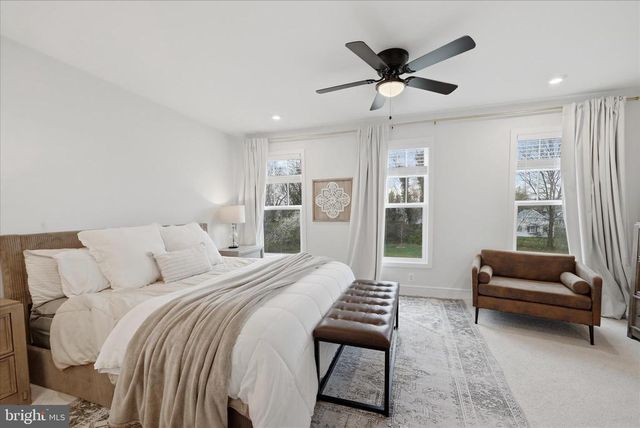 3586 STEPHENSONS HILL LN, Marshall, VA 20115