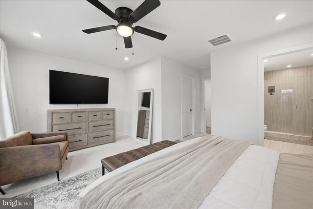 3586 STEPHENSONS HILL LN, Marshall, VA 20115