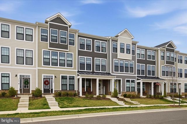 3586 STEPHENSONS HILL LN, Marshall, VA 20115