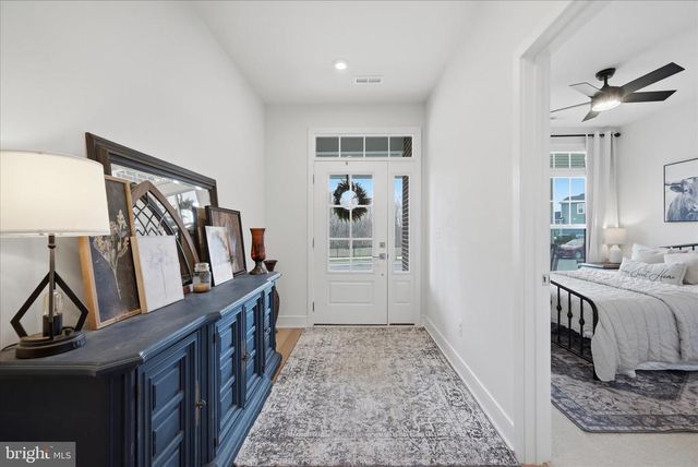 3586 STEPHENSONS HILL LN, Marshall, VA 20115