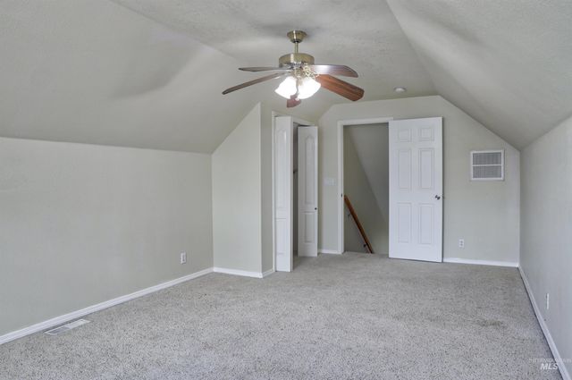 462 NW Sandpiper Ave, Mountain Home, ID 83647