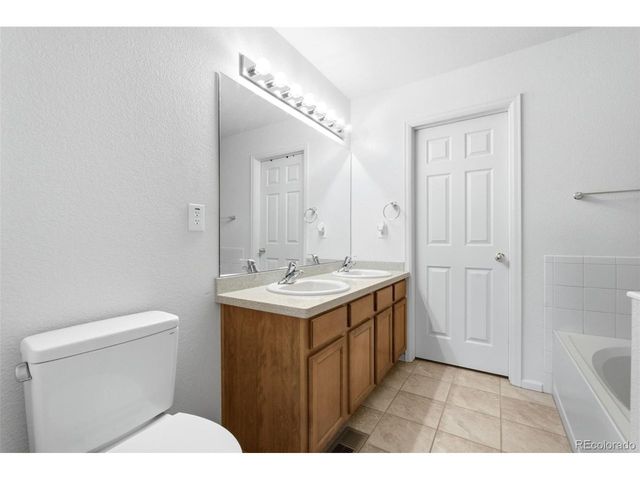 591 S Mobile Pl, Aurora, CO 80017