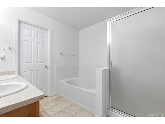 591 S Mobile Pl, Aurora, CO 80017