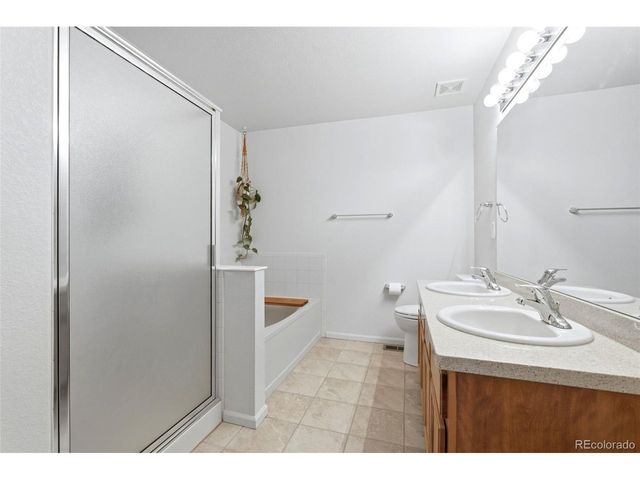591 S Mobile Pl, Aurora, CO 80017