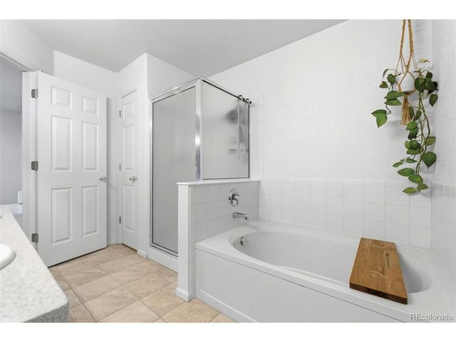 591 S Mobile Pl, Aurora, CO 80017