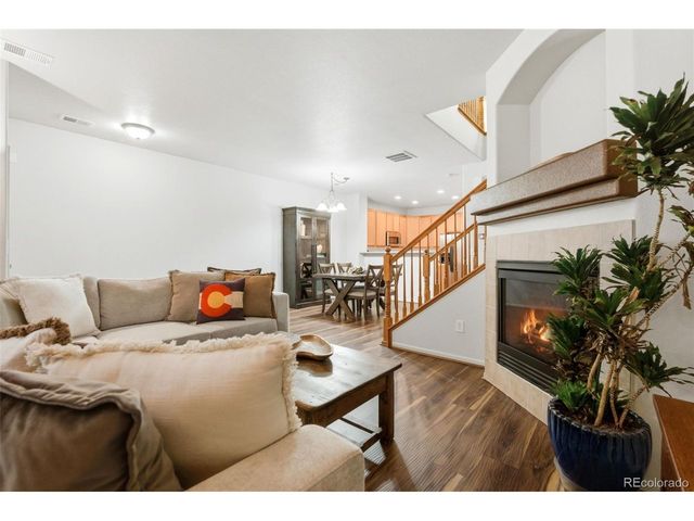 591 S Mobile Pl, Aurora, CO 80017