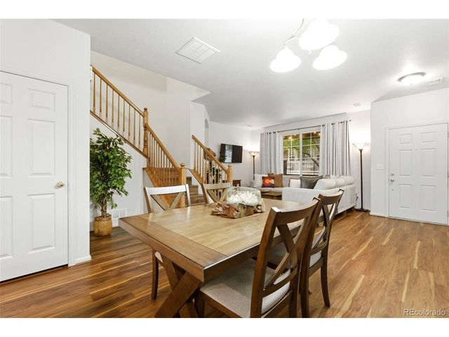 591 S Mobile Pl, Aurora, CO 80017