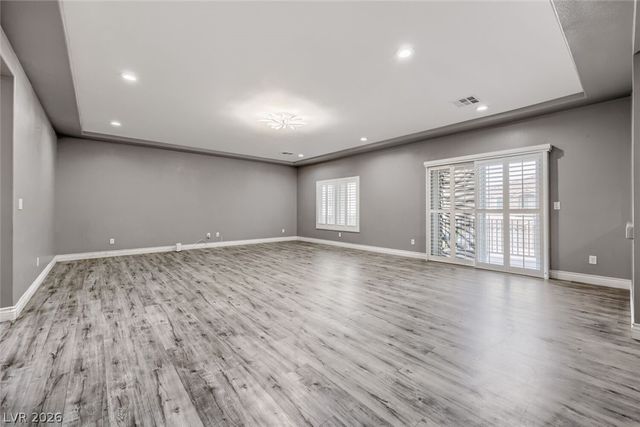 8200 Duncan Peak Court, Las Vegas, NV 89139