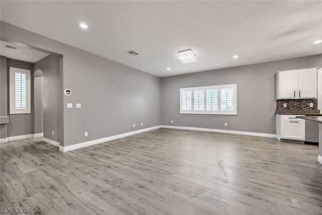 8200 Duncan Peak Court, Las Vegas, NV 89139