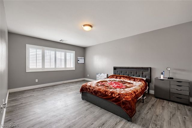 8200 Duncan Peak Court, Las Vegas, NV 89139