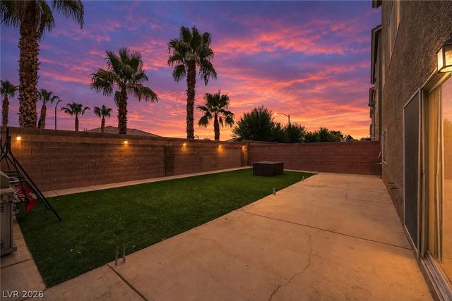 8200 Duncan Peak Court, Las Vegas, NV 89139