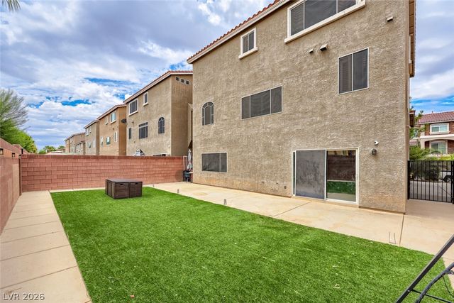 8200 Duncan Peak Court, Las Vegas, NV 89139