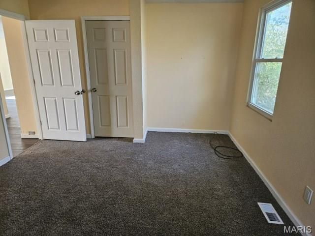 9952 Noble Lane, St Louis, MO 63136