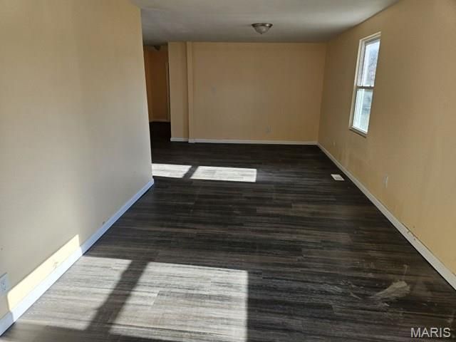 9952 Noble Lane, St Louis, MO 63136