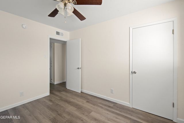 5829 NIKE Lane, El Paso, TX 79924