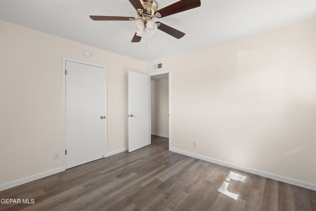 5829 NIKE Lane, El Paso, TX 79924