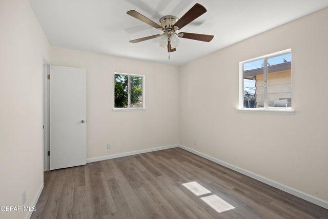 5829 NIKE Lane, El Paso, TX 79924