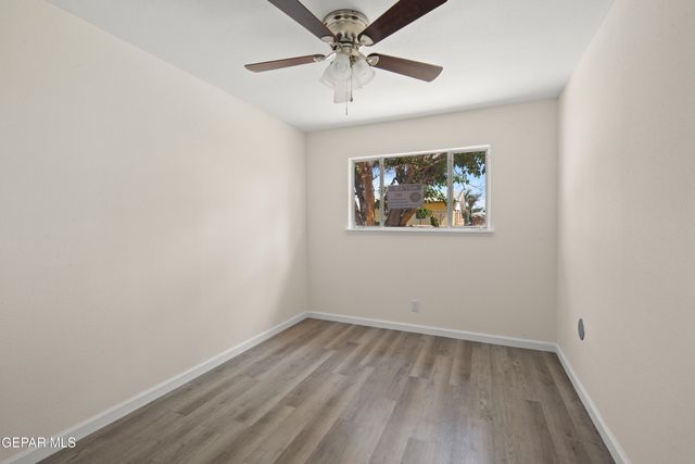 5829 NIKE Lane, El Paso, TX 79924