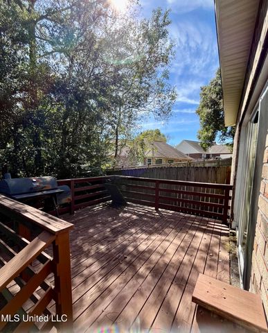 12466 Pineridge Court, Gulfport, MS 39503