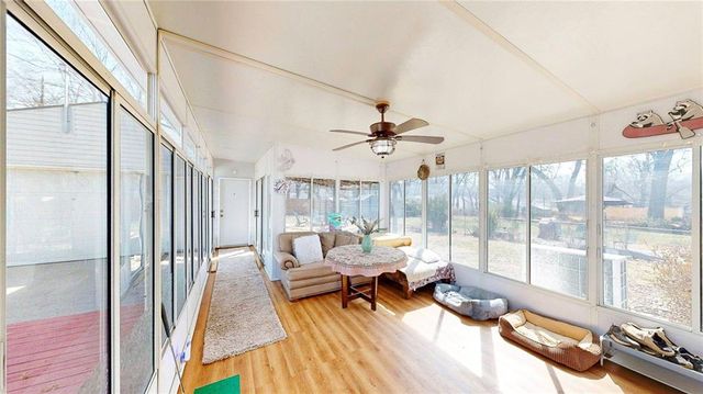 7709 Robinson Street, Overland Park, KS 66204