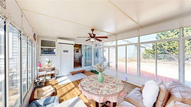 7709 Robinson Street, Overland Park, KS 66204