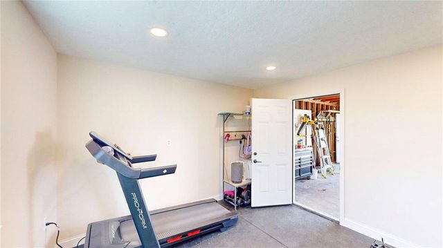 7709 Robinson Street, Overland Park, KS 66204