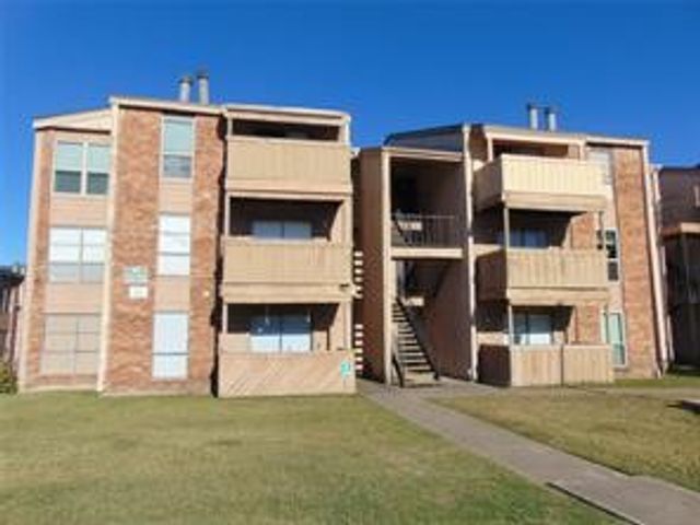 8110 Skillman Street 2072, Dallas, TX 75231