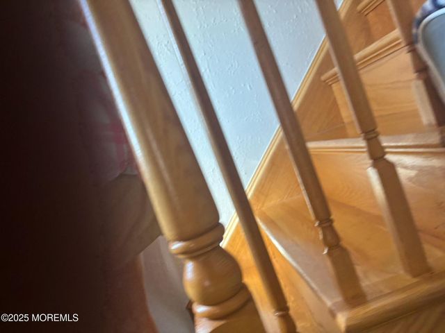 7 Candy Court, Edison, NJ 08817