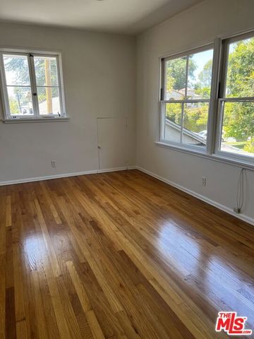 130 S Bowling Green Way 134, Los Angeles, CA 90049