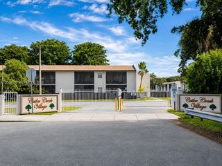10370 SW 220th St 228, Cutler Bay, FL 33190