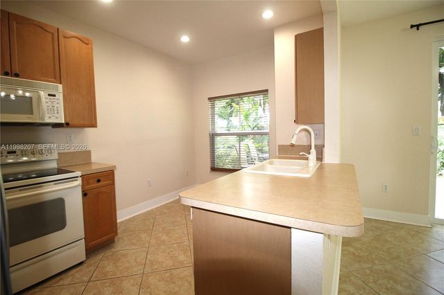 3377 Merrick Lane 707, Margate, FL 33063