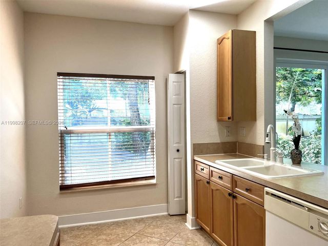 3377 Merrick Lane 707, Margate, FL 33063