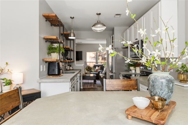 218 Spring Crossing Circle, Greer, SC 29650