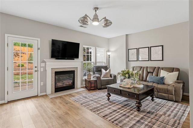218 Spring Crossing Circle, Greer, SC 29650