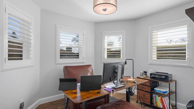 220 Hidden Valley Ln, Vacaville, CA 95688