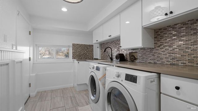 220 Hidden Valley Ln, Vacaville, CA 95688