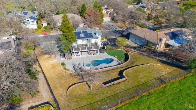 220 Hidden Valley Ln, Vacaville, CA 95688