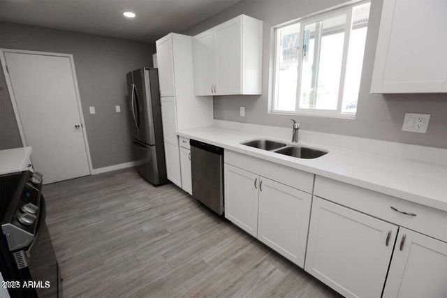 10631 W SALEM Drive, Sun City, AZ 85351