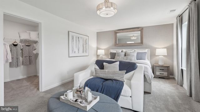 1 DAHLIA CT, Bayville, NJ 08721