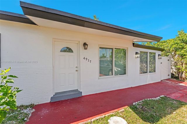 4917 SW 43rd Ter A, Dania Beach, FL 33314