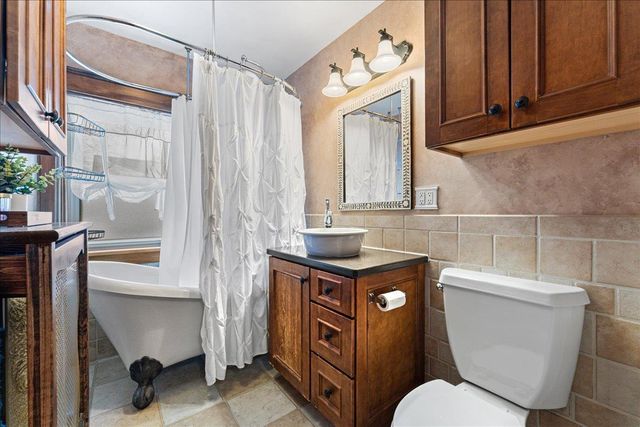 218 E DIVISION STREET, Kaukauna, WI 54130