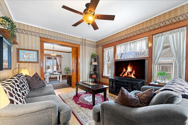 218 E DIVISION STREET, Kaukauna, WI 54130