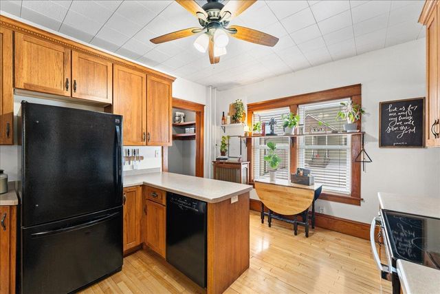 218 E DIVISION STREET, Kaukauna, WI 54130