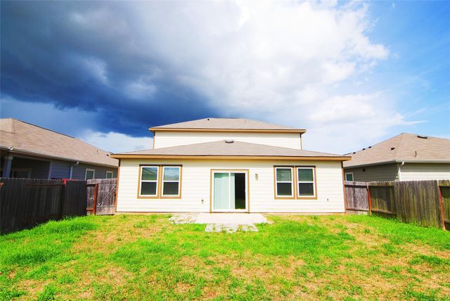 1052 Water Oak Lane, Brookshire, TX 77423
