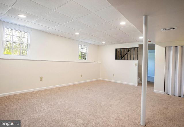 1811 CAPE MAY RD, Essex, MD 21221