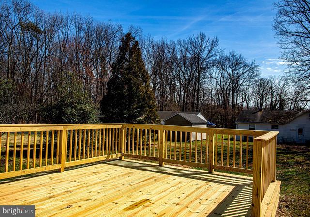 1811 CAPE MAY RD, Essex, MD 21221