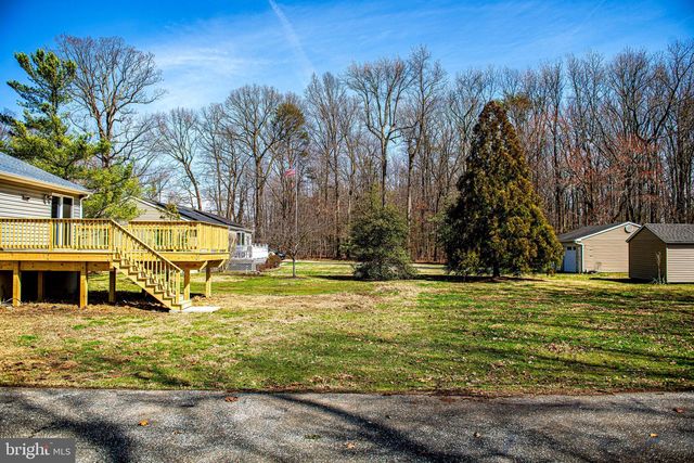 1811 CAPE MAY RD, Essex, MD 21221